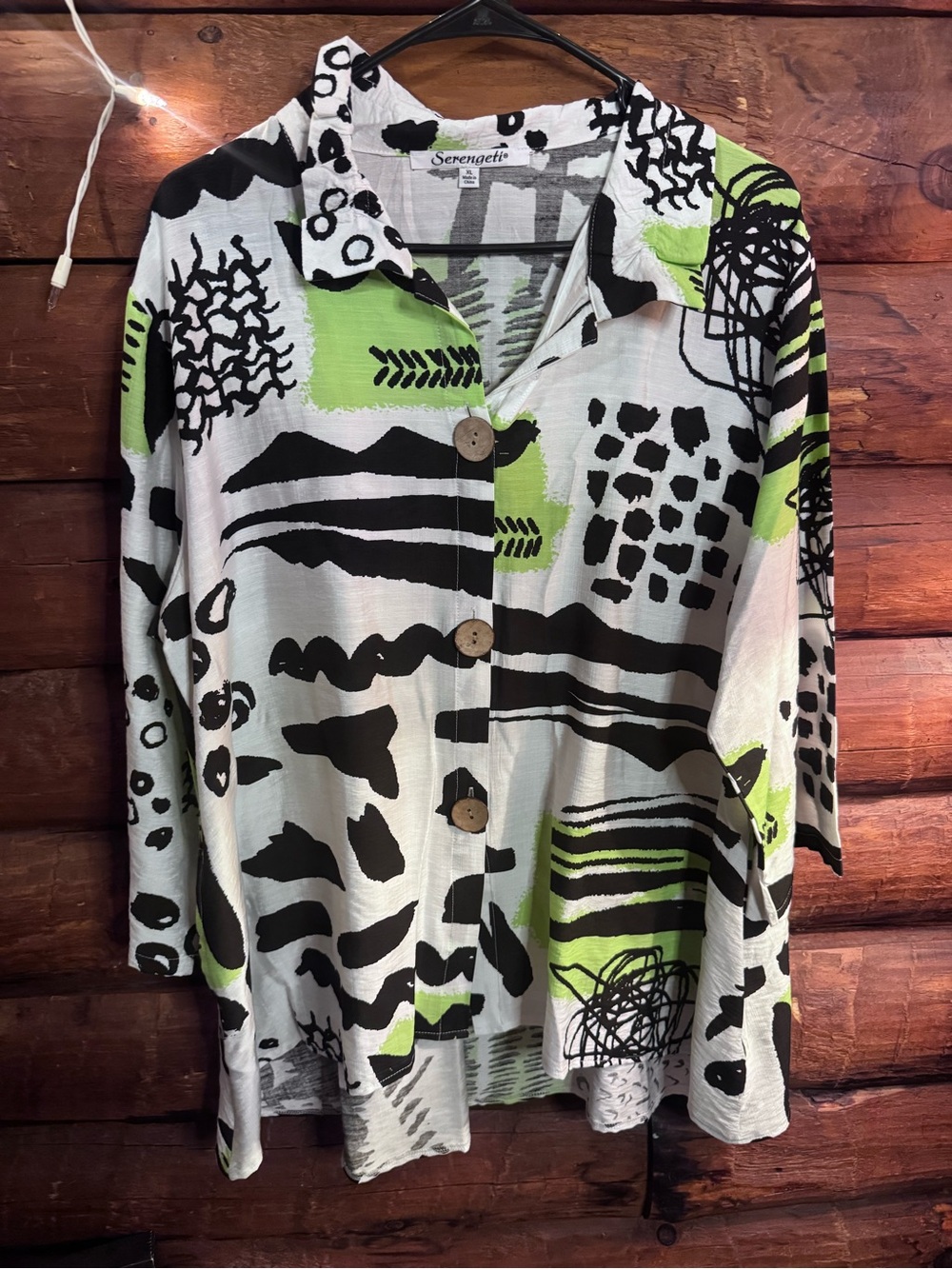 Serengeti White Button-Front Top with Black & Lime Abstract Print